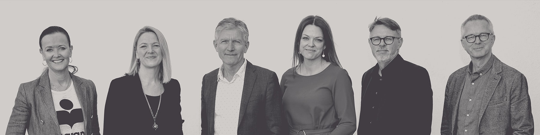 Som en del af den visuelle identitet, som Creative ZOO har designet til HumanAct er en ny billedestil - hér af medarbejderne. 